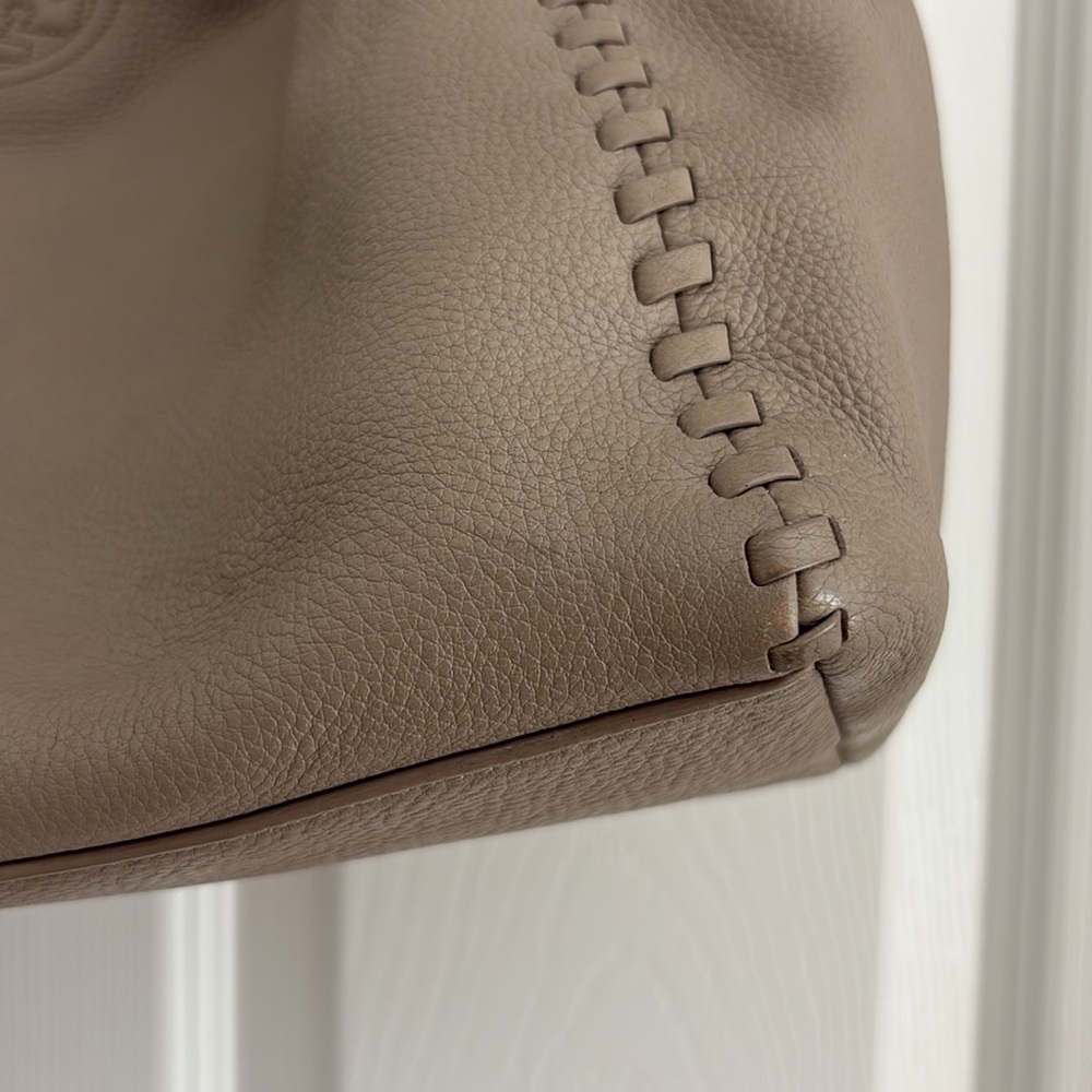 Tory Burch Taupe Chain Shoulder Bag - Picture 3 of 11